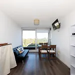 Moderno Apartamento Con Vista Al Lago